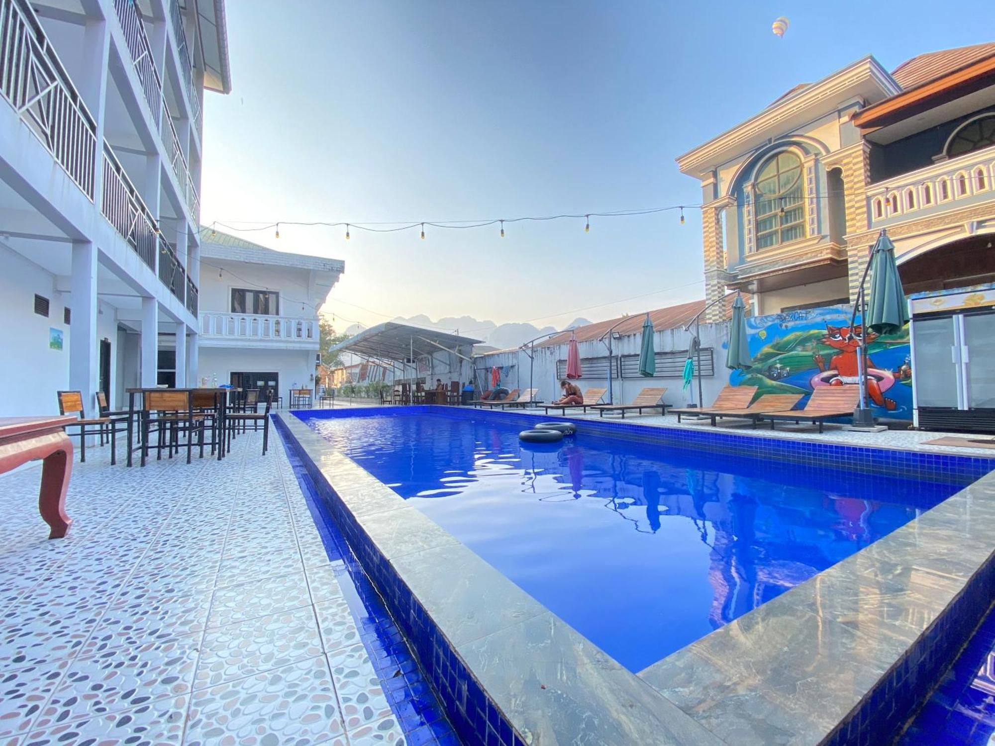 Vangvieng Charming Boutique Hotel Ванг-Виенг Экстерьер фото